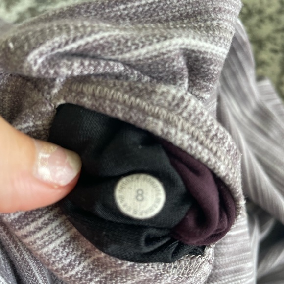 Align Crop 21" Mini Space Dye Herringbone Jacquard Blk Cherry - Picture 3 of 3